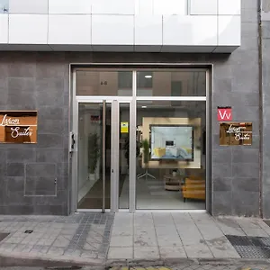 https://livian-suites-playa-canteras-con-parking.in-canary-islands.com