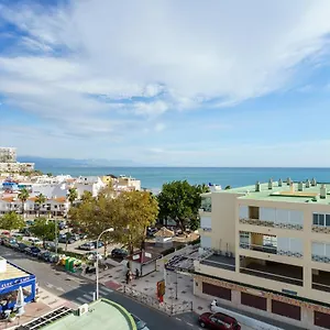 https://malagasuite-carihuela-seaview.1costadelsol.com
